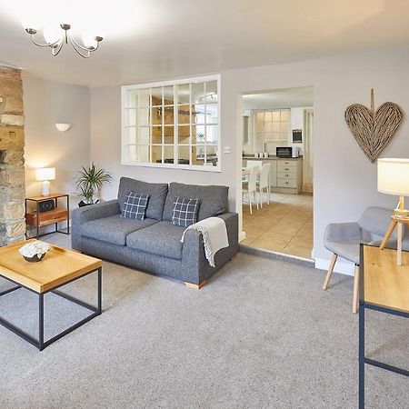 Host & Stay - Princess Place Townhouse Whitby Kültér fotó