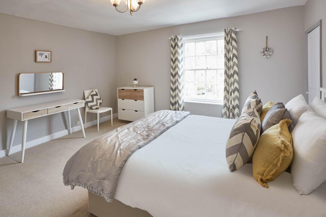 Host & Stay - Princess Place Townhouse Whitby Kültér fotó
